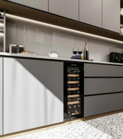 Винный шкаф Meyvel MV19NH-KBT1, черный