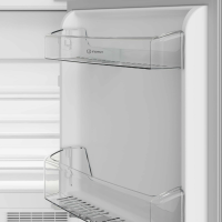 Холодильник встраиваемый однокамерный Indesit IBUD 109