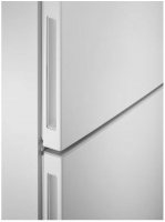 Холодильник Electrolux LNT5ME32W1, No Frost, белый