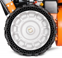 Снегоуборщик Daewoo DAST 8565, бензиновый 8.5л.с.