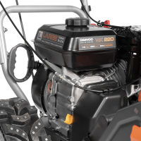 Снегоуборщик Daewoo S 6560, бензиновый 7.5л.с.