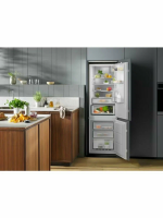 Холодильник встраиваемый Electrolux ENC8MC19S, двухкамерный