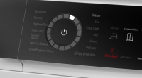 Сушильная машина Bosch WQB246DLSN, тепловой насос, корзина для обуви и шерсти, белый/черный