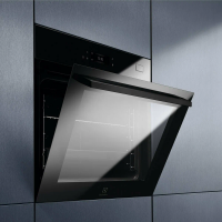 Духовой шкаф с паром Electrolux EOB8S39H SteamBoost, черный, термощуп, телескопы (Германия)