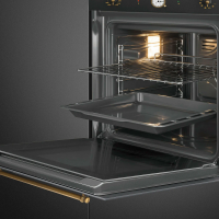 Духовой шкаф электрический Smeg SFP68C1TAO, антрацит, латунь