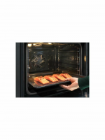 Духовой шкаф с паром Electrolux COB8S39WZ SteamBoost, термощуп, телескопы, TFT дисплей, черный (Италия)