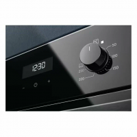Духовой шкаф Electrolux EOE5C71Z, каталитическая очистка, термощуп, черный (Италия)