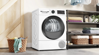 Сушильная машина Bosch WQG24501BY, белый/черный