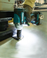 Гайковерт Makita DTW300Z аккум. патрон:квад.1/2"