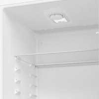 Холодильник Indesit IBH 20 белый