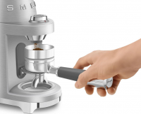 Кофемолка Smeg CGF02SSEU, серебристый