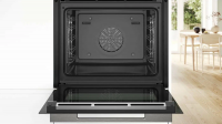Электрический духовой шкаф с паром Bosch HRG7361B1, черный