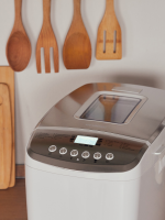 Хлебопечь Hyundai HYBM-M0815, 850Вт белый/серебристый