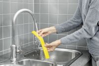 Стеклоочиститель ручной электрический Karcher WV 6 Plus (1.633-741.0) белый/черный