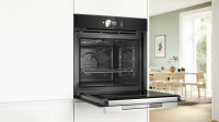 Электрический духовой шкаф Bosch HBG7784B1, черный