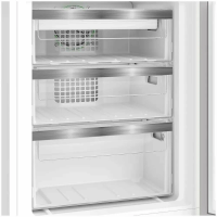 Встраиваемый холодильник Hotpoint HBT 20