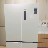 Холодильник Tesler RCD-547BI SPARKLING WHITE, белый