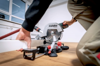 Торцовочная пила Metabo KS 216 M Set, 1100Вт 5000об/мин d=216мм