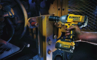 Аккумуляторный гайковерт DeWALT DCF899P2 18В ЗУ, 2 АКБ 5АЧ, Кейс