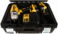 Аккумуляторный гайковерт DeWALT DCF899P2 18В ЗУ, 2 АКБ 5АЧ, Кейс