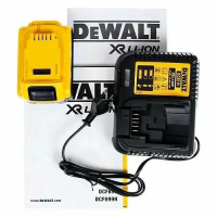 Аккумуляторный гайковерт DeWALT DCF899P2 18В ЗУ, 2 АКБ 5АЧ, Кейс