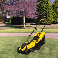 Газонокосилка роторная Champion EM3313, 1300Вт