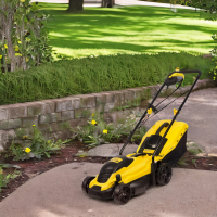 Газонокосилка роторная Champion EM3313, 1300Вт