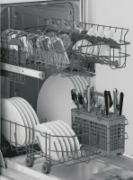 Встраиваемая посудомоечная машина Hotpoint-Ariston HIS 1C69