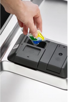 Встраиваемая посудомоечная машина Electrolux EEG63400L, узкая